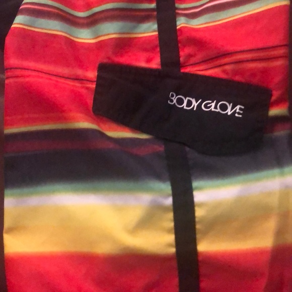 Body Glove board shorts size medium - Picture 4 of 4